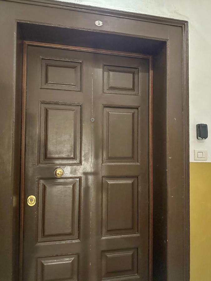 Visconti 89-Duplex Suite Bari Esterno foto
