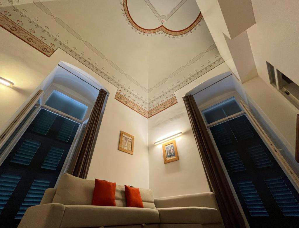 Visconti 89-Duplex Suite Bari Esterno foto